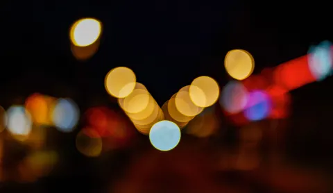 虚化光斑 4K壁纸 · abstract · 3840×2224
