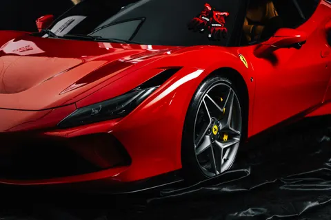 स्पोर्ट्स कार 4K वॉलपेपर · cars · 3840×2560