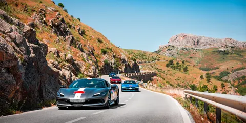 跑车 4K壁纸 · cars · 3840×1920