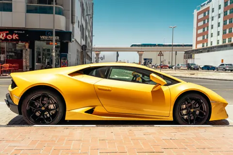 والپیپر خودرو اسپرت با کیفیت 4K · cars · 3840×2560