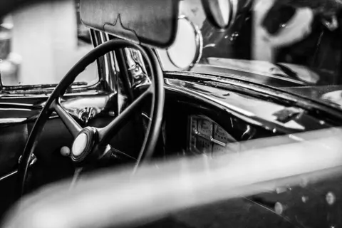 Classic Car 4K Wallpaper · cars · 3840×2560