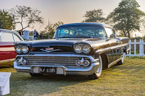Wallpaper Mobil Klasik 4K · cars · 3840×2560