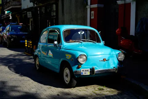 Classic Car 4K Wallpaper · cars · 3840×2560