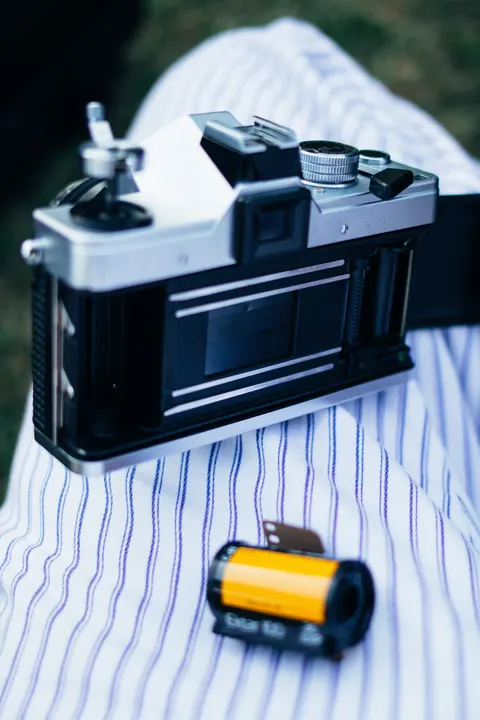 Film Retro Wallpaper HP · retro · 1440×2160