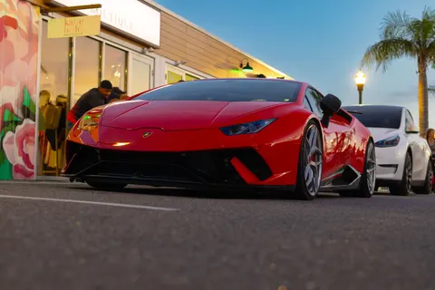 Papel de parede Supercarro 4K · cars · 3840×2560
