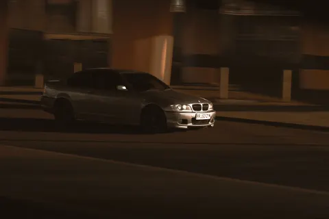 Sfondo Auto di notte 4K · cars · 3840×2560