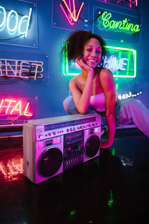 Synthwave Hình Nền Điện Thoại · retro · 1440×2160