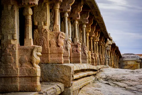 Fondo de pantalla Templo antiguo 4K · architecture · 3840×2560