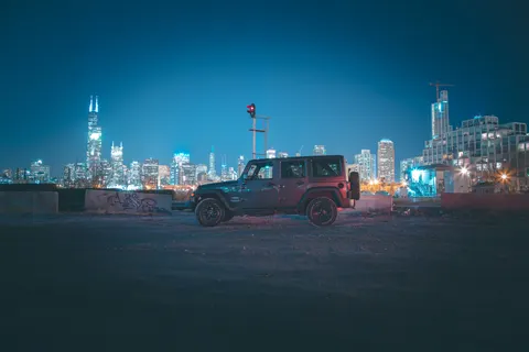 Wallpaper Mobil di Malam Hari 4K · cars · 3840×2560