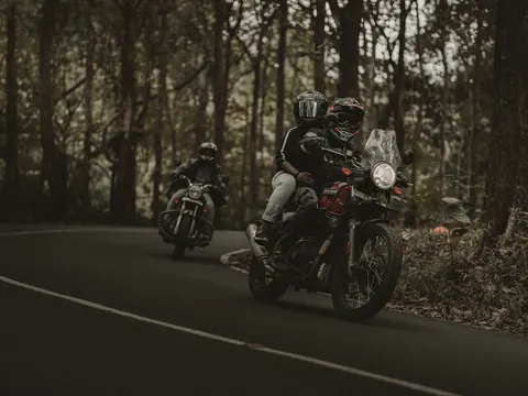 मोटरसाइकिल 4K वॉलपेपर · cars · 3840×2879