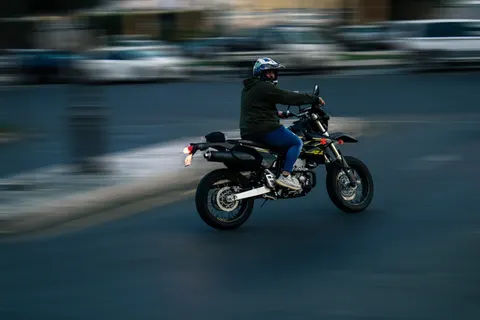 Sfondo Motocicletta 4K · cars · 3840×2560