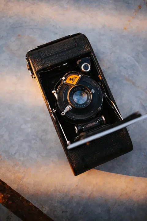 Vintage Kamera Telefon Duvar Kağıdı · retro · 1440×2160
