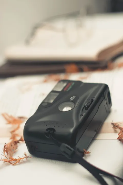 ヴィンテージカメラ スマホ壁紙 · retro · 1440×2160
