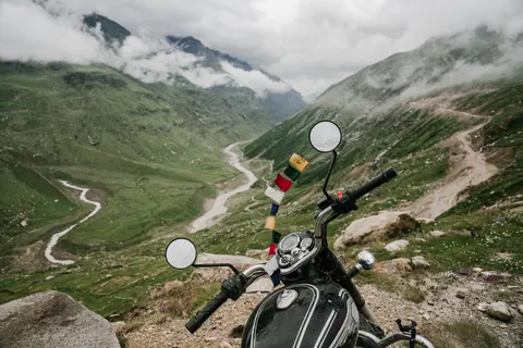 Motorcycle 4K Wallpaper · cars · 3840×2561