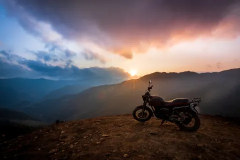 मोटरसाइकिल 4K वॉलपेपर · cars · 3840×2560