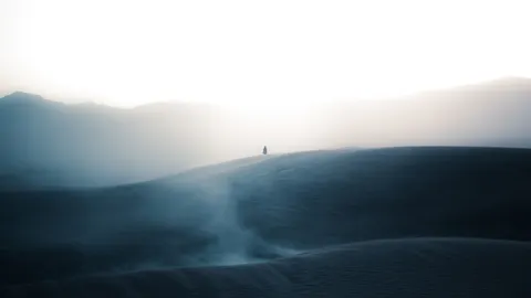 Desert Curves 4K Wallpaper · minimal · 3840×2159
