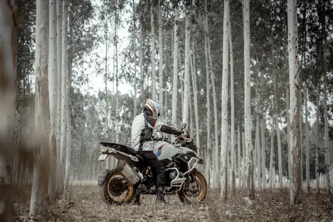 Motorcycle 4K Wallpaper · cars · 3840×2560