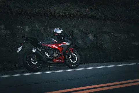 摩托車 4K桌布 · cars · 3840×2560