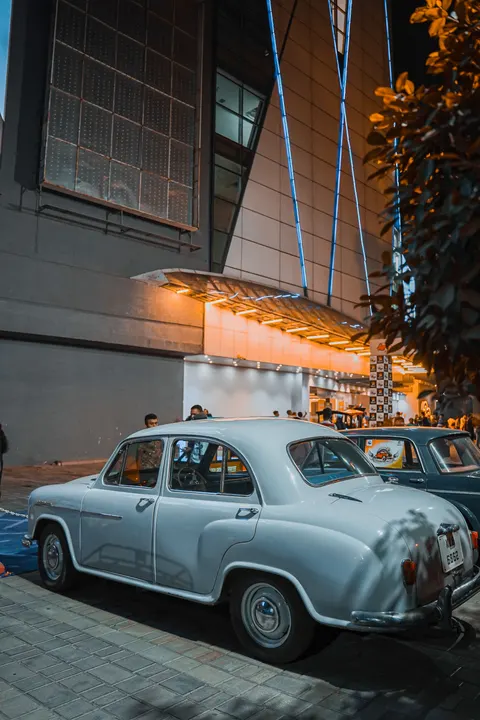 Klasyczny samochód Tapeta na Telefon · retro · 1440×2160