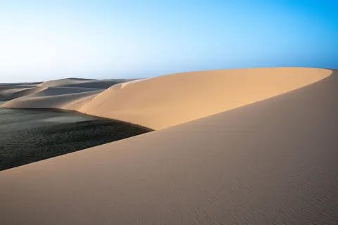 Hình nền Đồi Cát Sa Mạc 4K · nature · 3840×2561