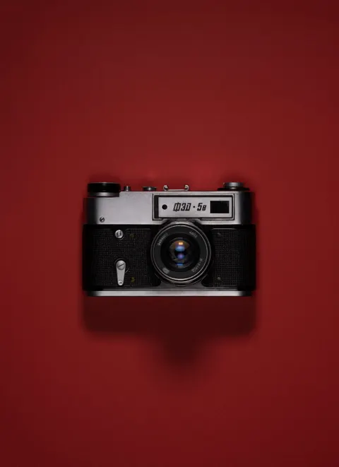 Vintage Camera Phone Wallpaper · retro · 1440×1982