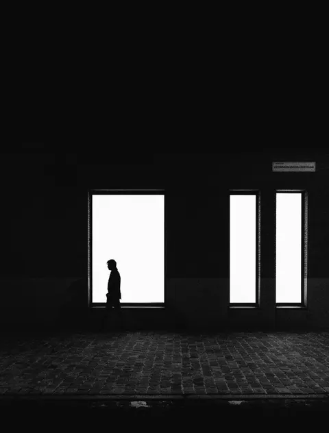 Black Minimal Phone Wallpaper · amoled · 1440×1894