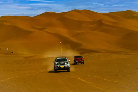 Обои Внедорожник 4K · cars · 3840×2560