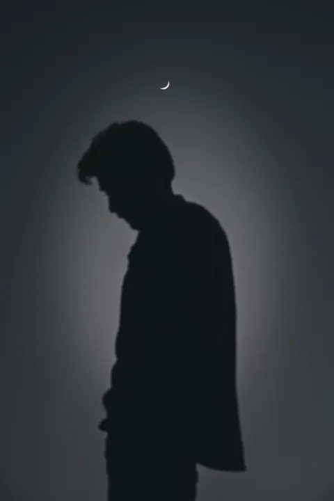 Fondo de Pantalla para Móvil Silueta Nocturna · amoled · 1440×2159
