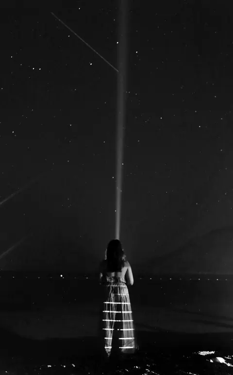 Fond d'écran mobile Silhouette Nocturne · amoled · 1440×2324
