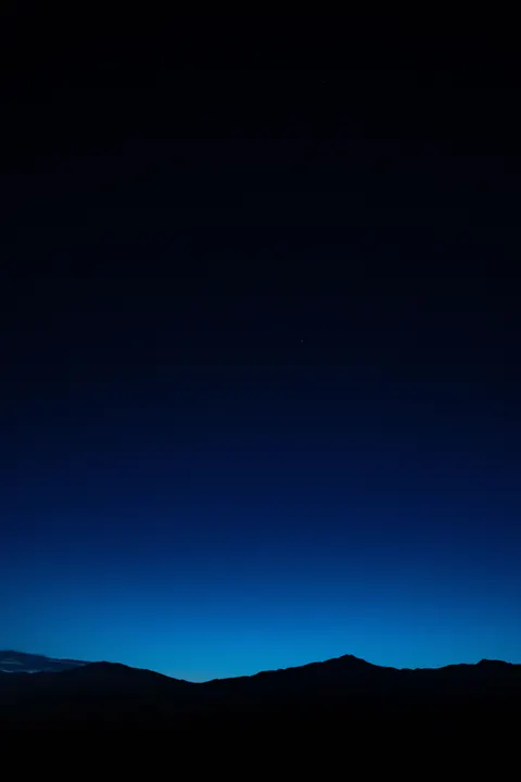 Fondo de Pantalla para Móvil Silueta Nocturna · amoled · 1440×2159