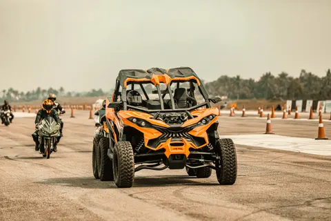 Terreinwagen 4K-achtergrond · cars · 3840×2560