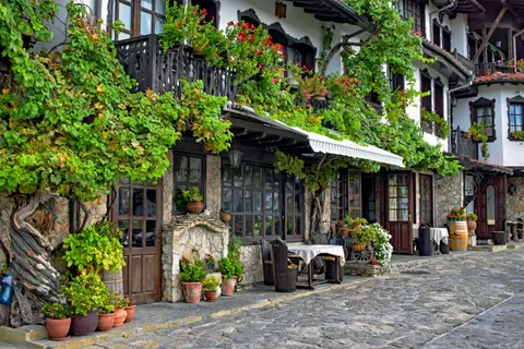 Old Town Street 4K Wallpaper · architecture · 3840×2560