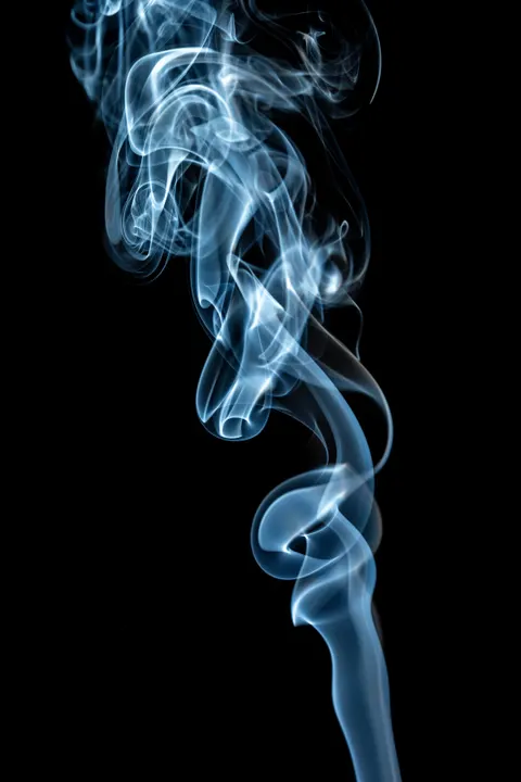Schwarzer Rauch Handy-Hintergrundbild · amoled · 1440×2160