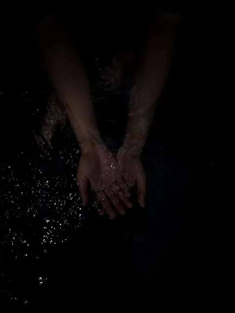 ماء داكن خلفية للجوال · amoled · 1440×1915