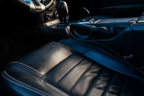 Fond d'écran Intérieur de voiture 4K · cars · 3840×2563