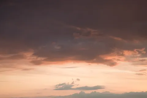 Pastel Sky 4K Wallpaper · minimal · 3840×2560