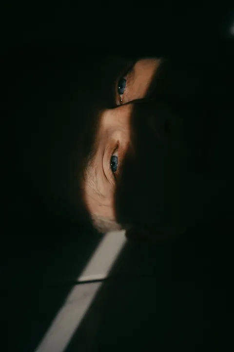 Shadow Play Phone Wallpaper · amoled · 1440×2160