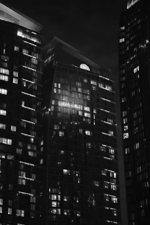 Fondo de Pantalla para Móvil Ciudad en Negro · amoled · 1440×2160