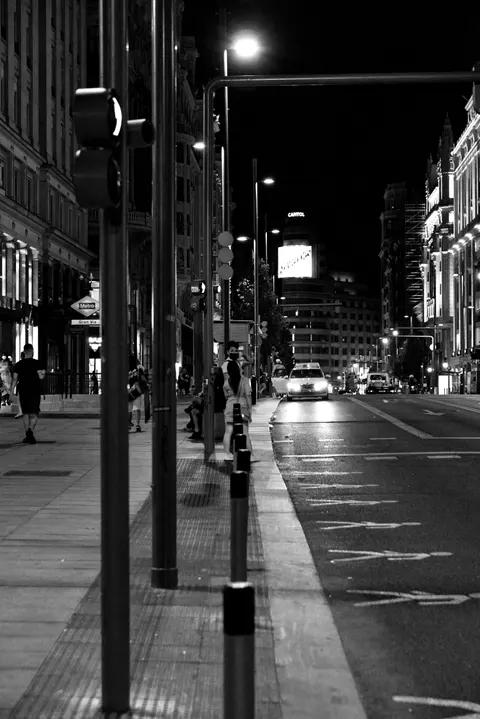 Schwarze Stadt Handy-Hintergrundbild · amoled · 1440×2157