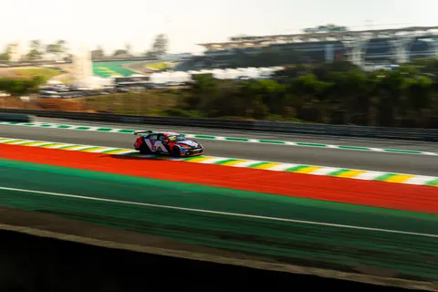 賽車 4K桌布 · cars · 3840×2560