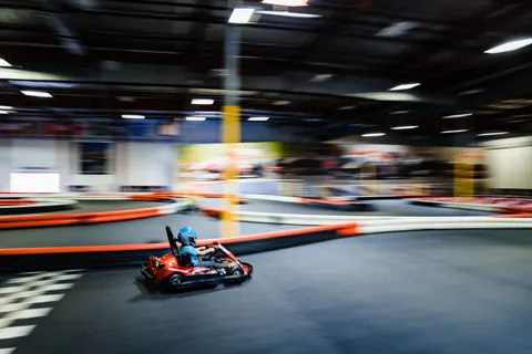 Race Car 4K Wallpaper · cars · 3840×2560
