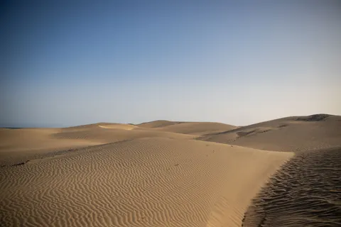 والپیپر تپه‌های شنی کویر با کیفیت 4K · nature · 3840×2560