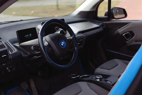 電気自動車 4K壁紙 · cars · 3840×2560