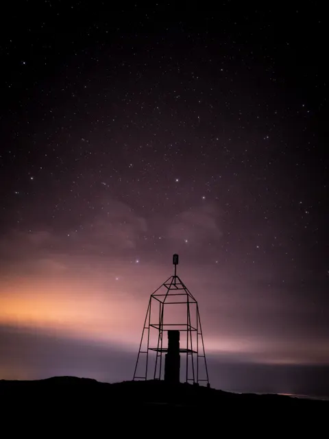 Silhouette Notturna Sfondo per Telefono · amoled · 1440×1921