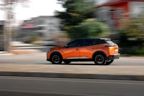 Fond d'écran Voiture électrique 4K · cars · 3840×2560