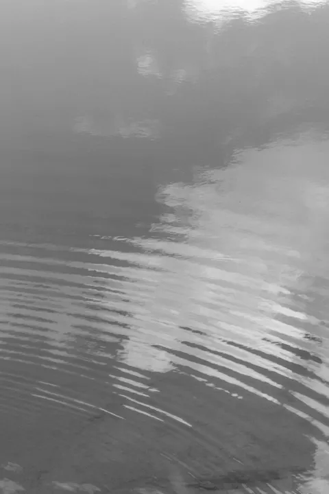 Fond d'écran mobile Eau Sombre · amoled · 1440×2160