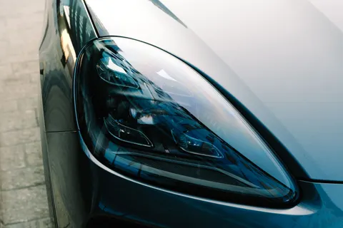 Fond d'écran Voiture électrique 4K · cars · 3840×2560