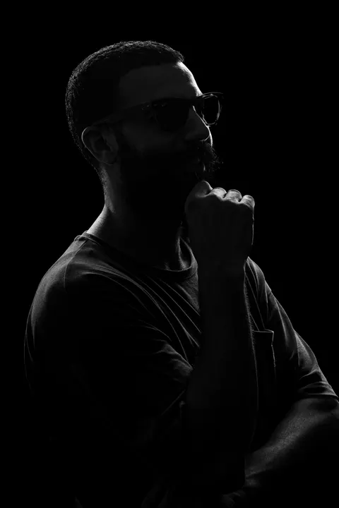 Fondo de Pantalla para Móvil Juego de Sombras · amoled · 1440×2160