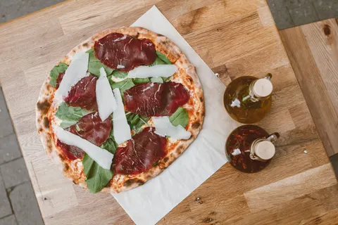 Pizza 4K-achtergrond · food · 3840×2560