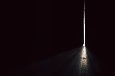 Donker Abstract 4K-achtergrond · dark · 3840×2555